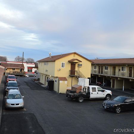 Economy Inn Hermiston Zewnętrze zdjęcie