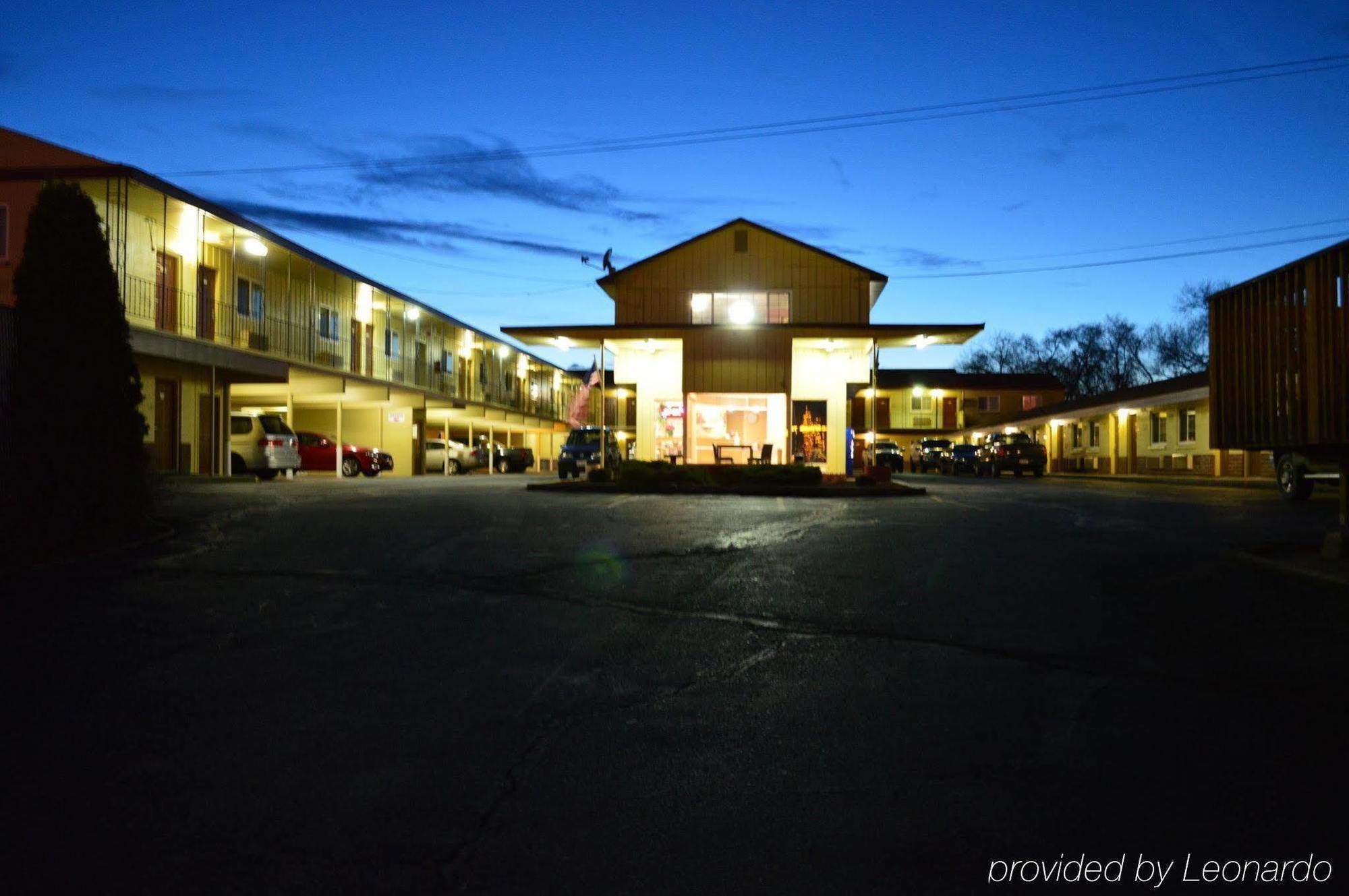Economy Inn Hermiston Zewnętrze zdjęcie